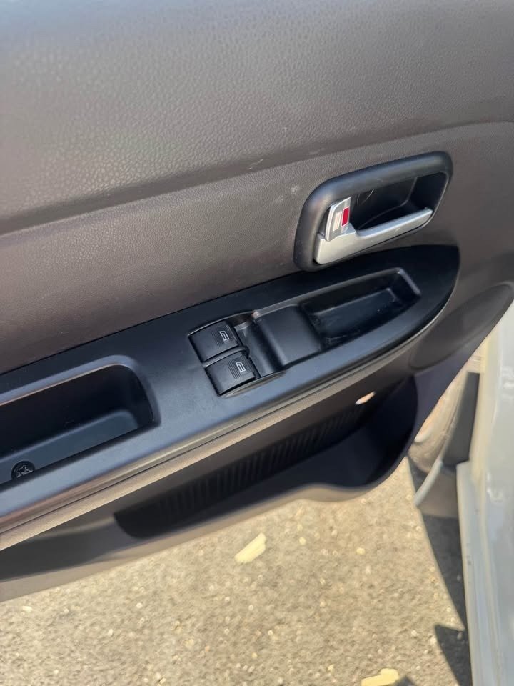 Détail de la poignée de porte et fenêtre